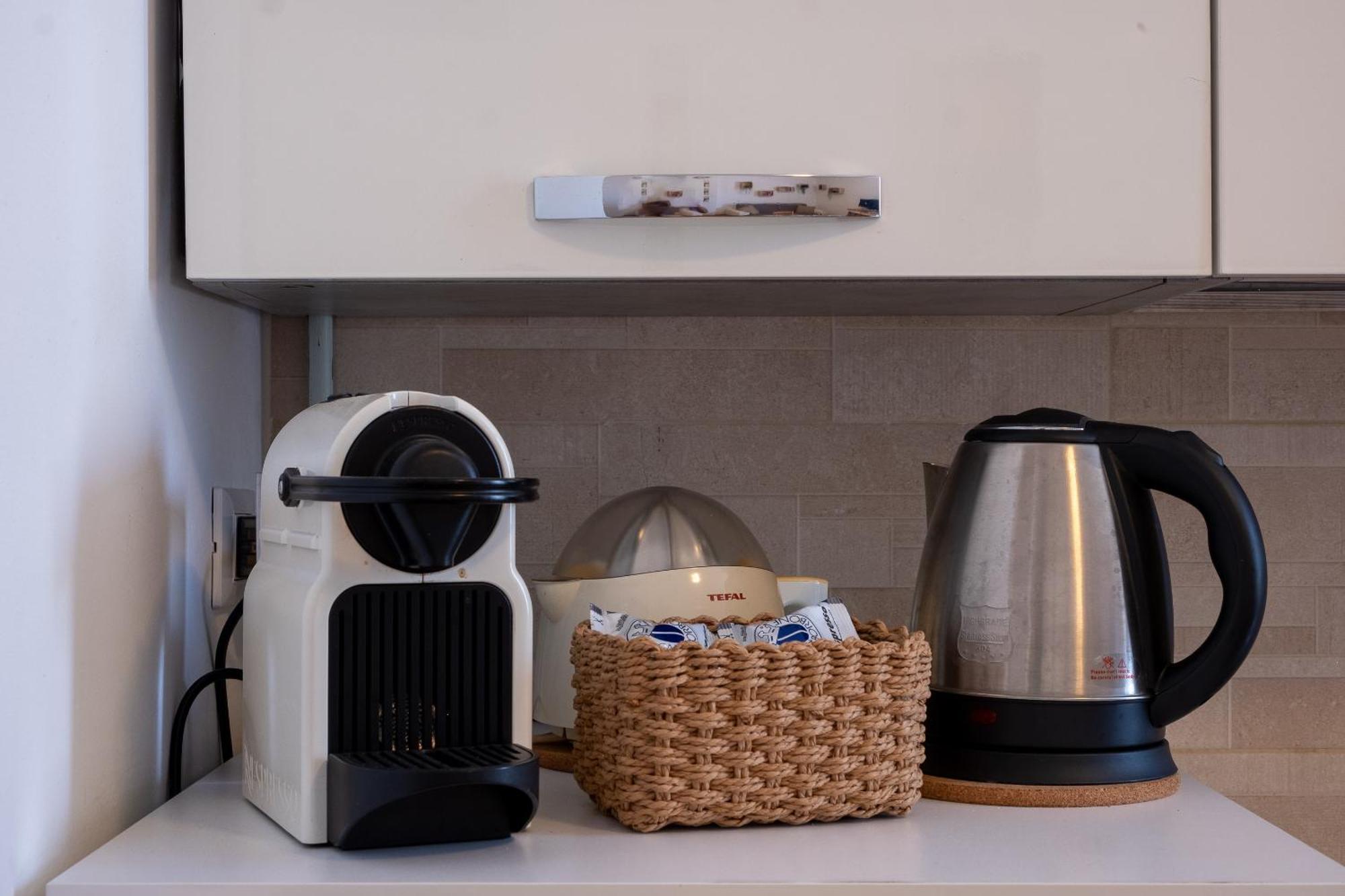 Exclusive Apartment Sansiro 5Minuti - Wifi Free Milano Eksteriør billede